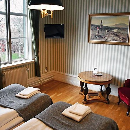 Kisa Waerdshus & Hotell エクステリア 写真