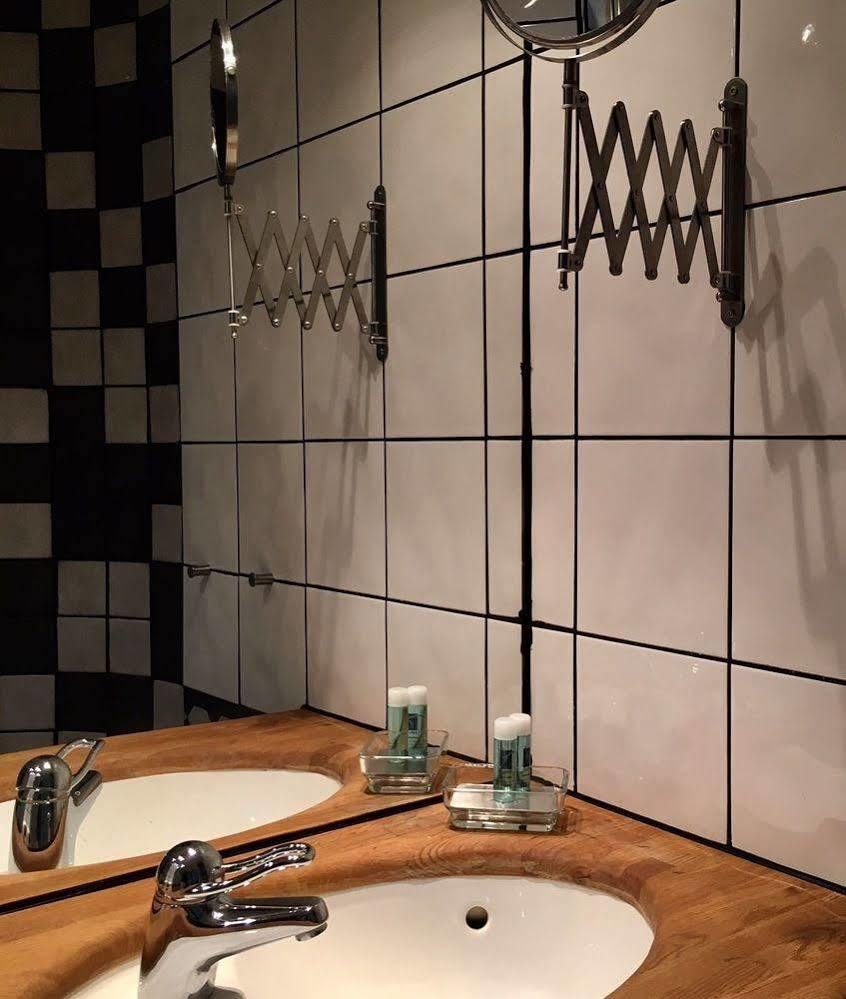 Kisa Waerdshus & Hotell エクステリア 写真